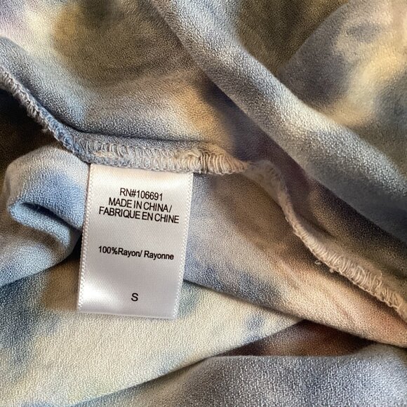 Young Fabulous & Broke Tie-Dye Wrap Top Small NWT Womens Blue & Purple Blouse - Picture 4 of 8